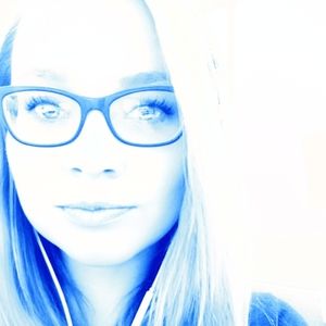 Meet your Posher, Alaina